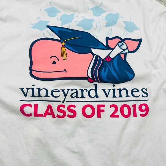 Vineyard Vines Shirt Mens Medium White Class of 2019 Whale‎ Logo Crew T-shirt - Picture 6 of 10